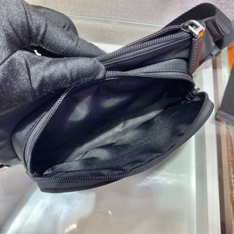 Pra*a waist chest packs